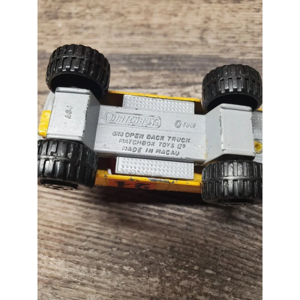 Vintage 1981 Matchbox Superfast No. 63 4x4 Open Back Truck - Macau‎ Base